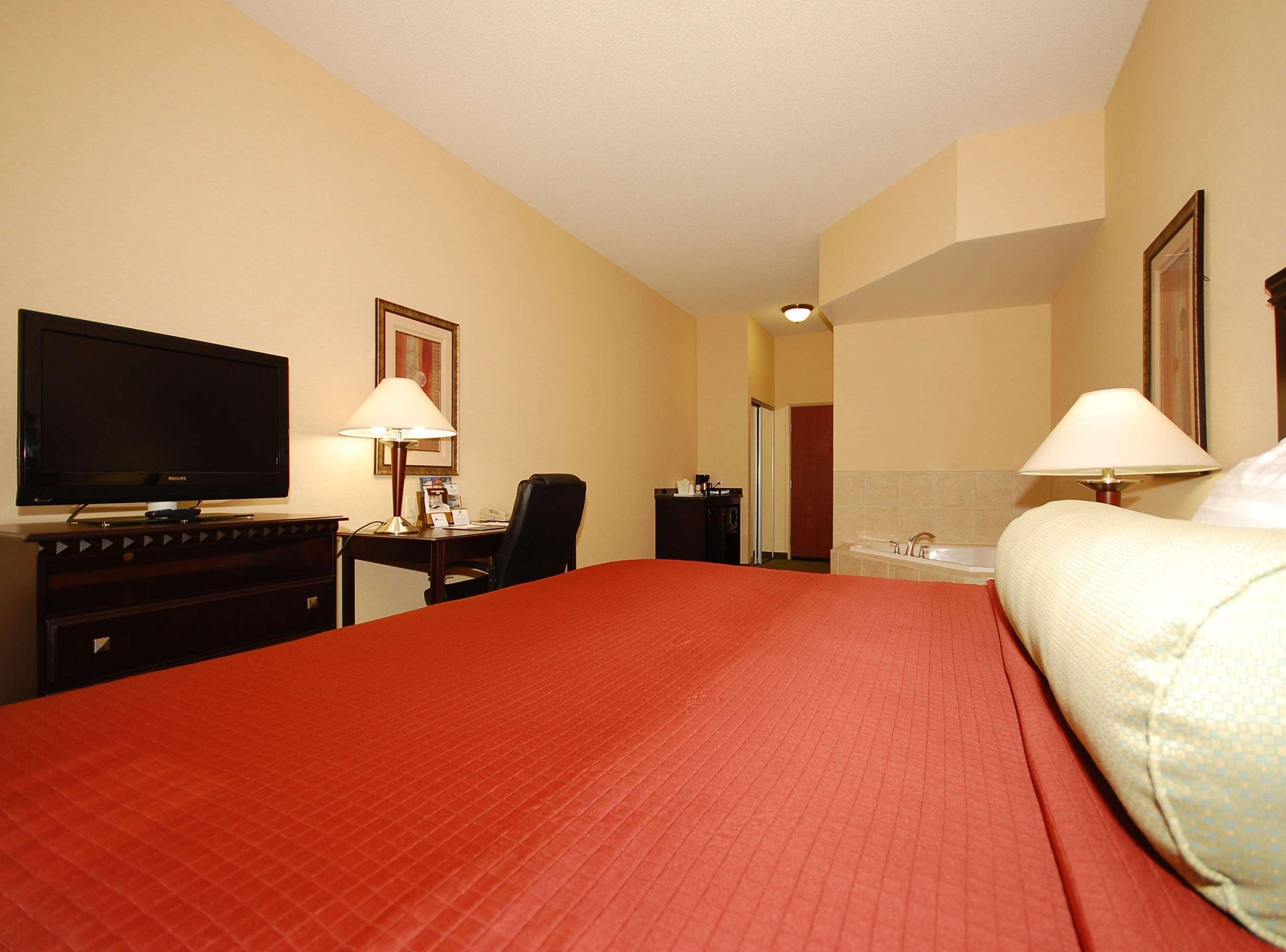 Best Western Plus Victor Inn & Suites Buitenkant foto