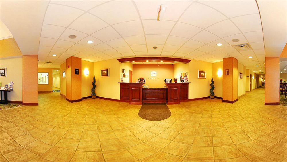 Best Western Plus Victor Inn & Suites Buitenkant foto
