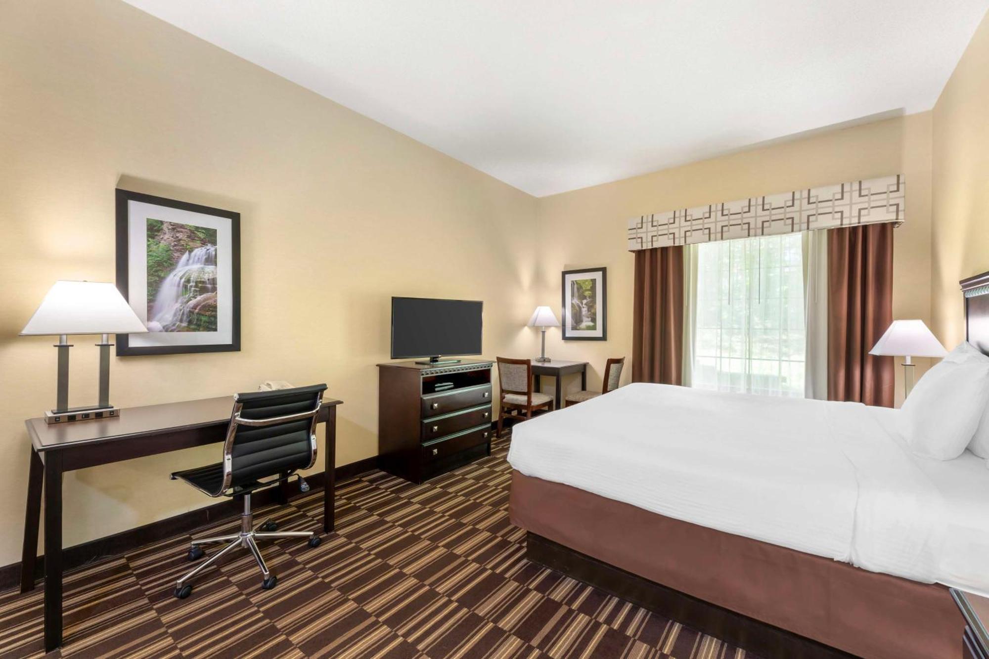 Best Western Plus Victor Inn & Suites Buitenkant foto