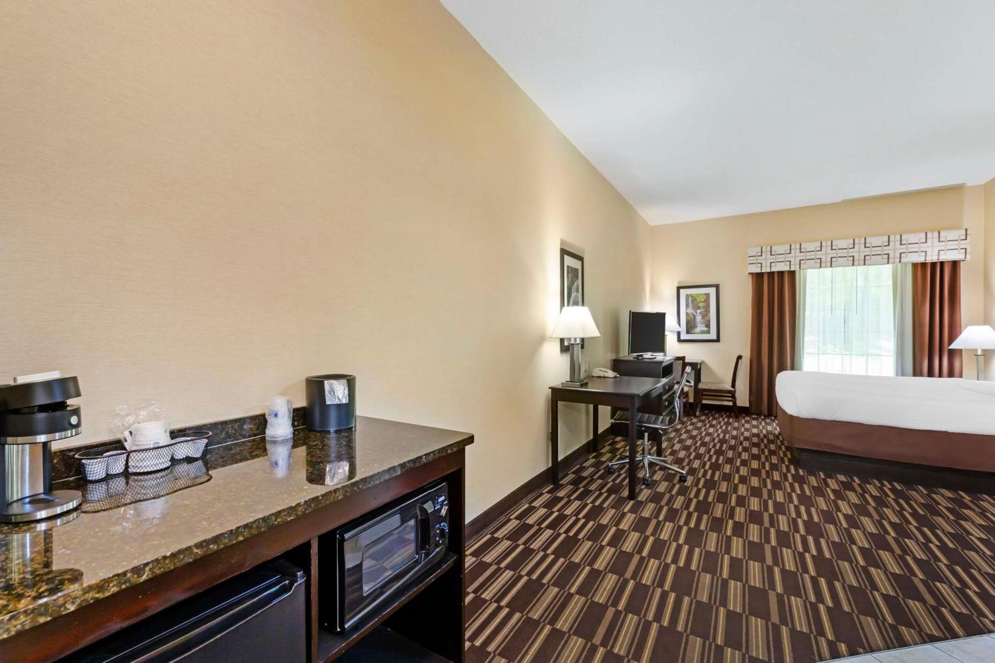 Best Western Plus Victor Inn & Suites Buitenkant foto