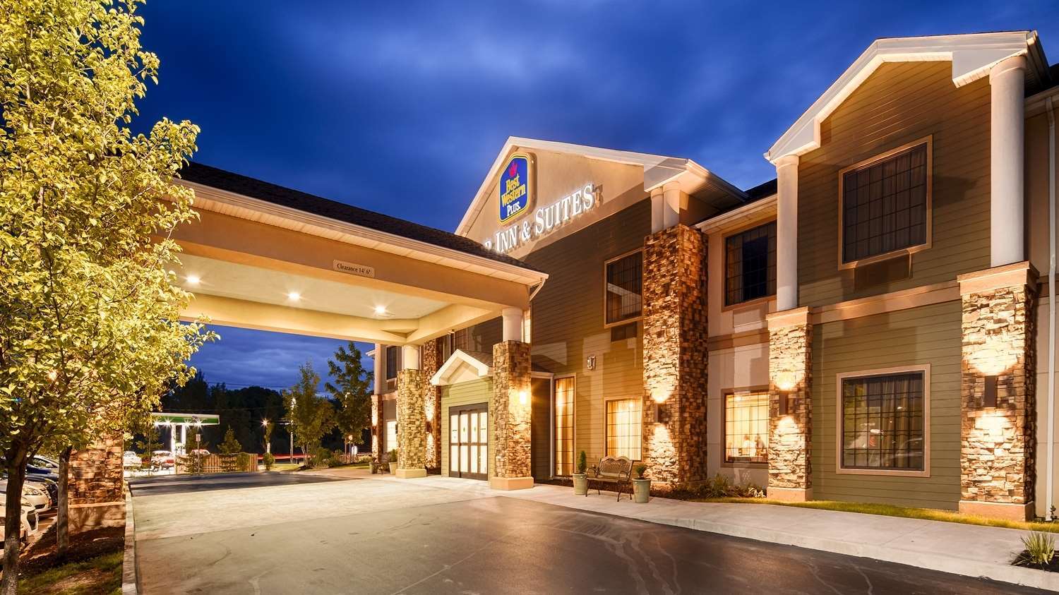 Best Western Plus Victor Inn & Suites Buitenkant foto